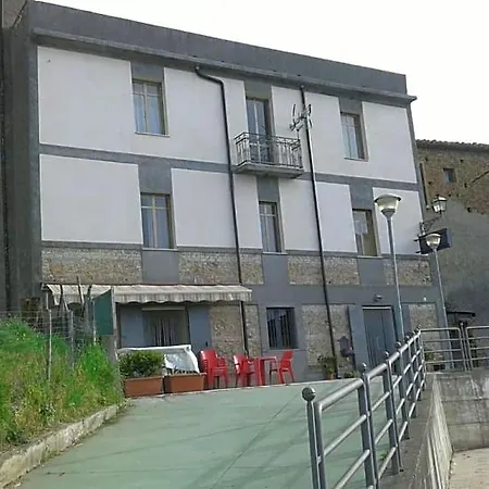 Locanda Amato فندق مبيت وإفطار *